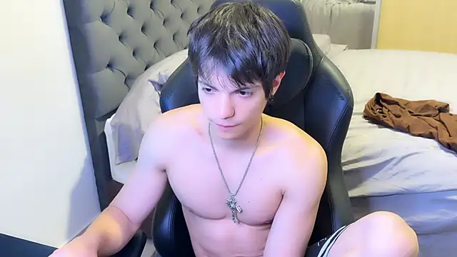 SasukeUhchiaa online show from March 2, 2025, 11:39 pm