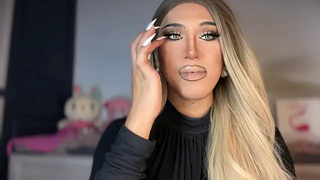 Ts glamxxxx online show from January 16, 2026, 12:47 am