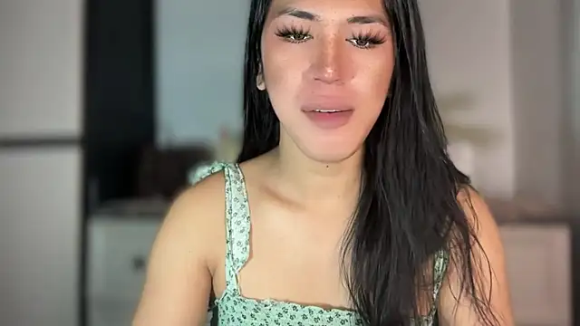 Ts glamxxxx online show from December 21, 2025, 1:52 am