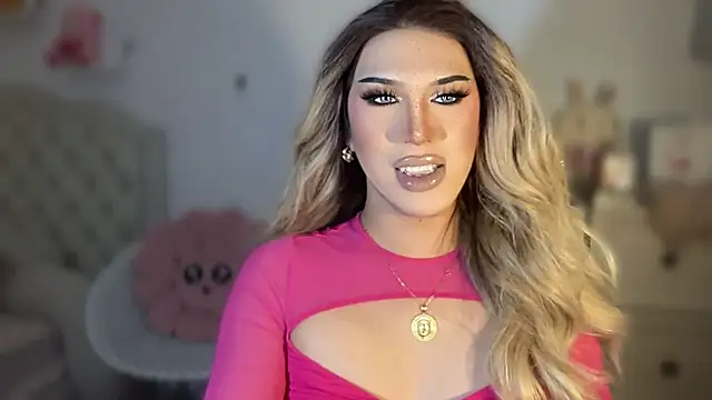 Ts glamxxxx online show from October 5, 2025, 12:23 am