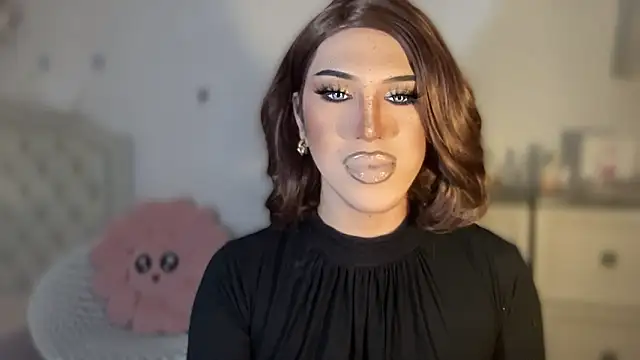 Ts glamxxxx online show from October 17, 2025, 12:36 am