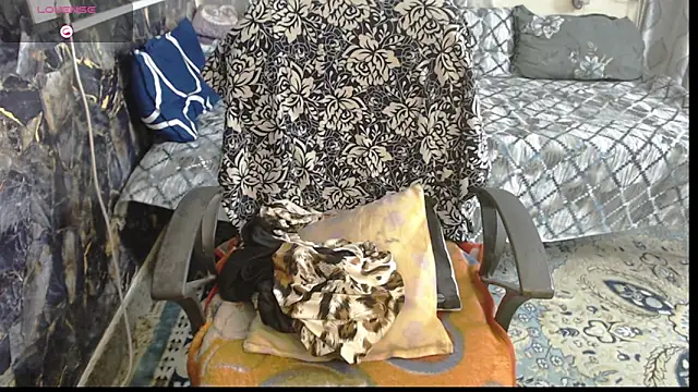 sexyrihana1 online show from October 7, 2025, 6:25 am