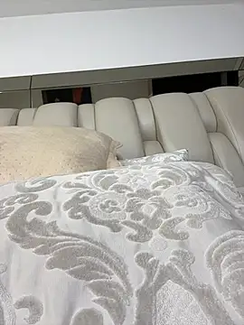 ALISSON FOXXX1 online show from January 13, 2026, 10:57 pm