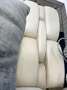 ALISSON FOXXX1 online show from September 17, 2025, 8:55 pm