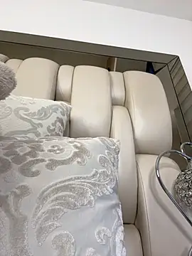 ALISSON FOXXX1 online show from November 29, 2025, 4:51 pm