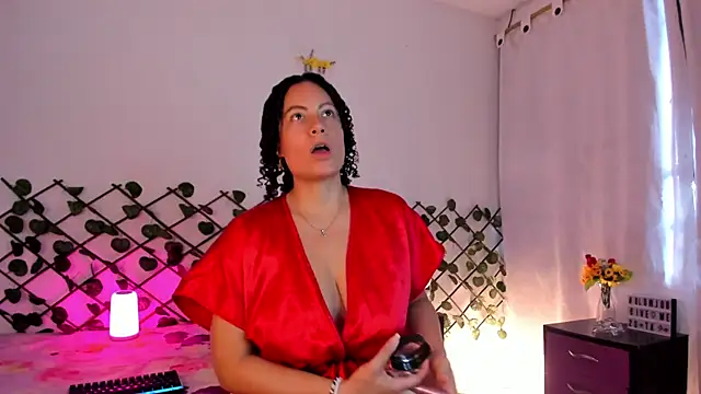 cailynhot online show from May 9, 2026, 9:51 pm