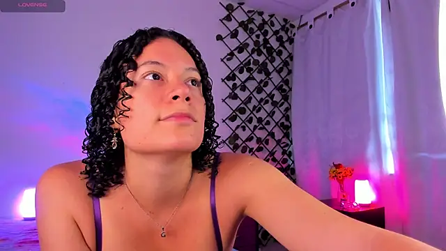 cailynhot online show from June 18, 2026, 10:26 pm