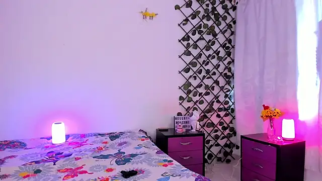 cailynhot online show from June 20, 2026, 10:04 pm