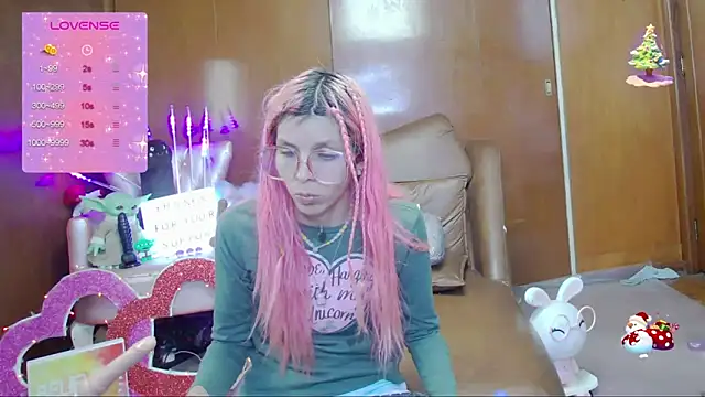 Skinygirl online show from September 25, 2025, 1:33 am