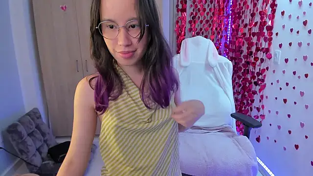 Snapshot of Anto_herrera chatting on March 13, 2025, 8:32 pm Anto herrera online show from March 13, 2025, 8:32 pm