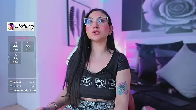 lucy neil online show from September 9, 2025, 7:01 pm