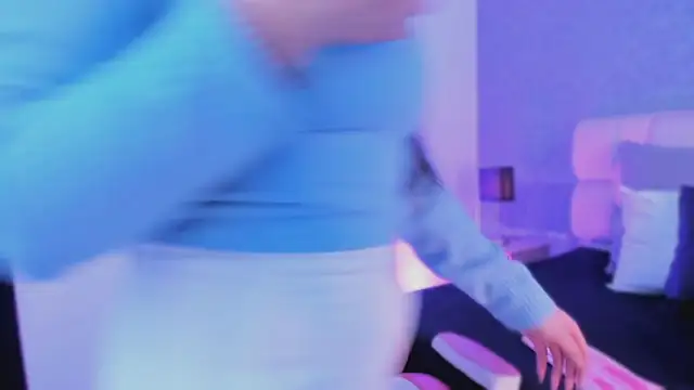 lucy neil online show from September 24, 2025, 7:09 pm