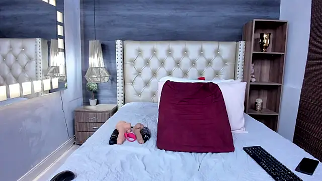 mommy cute online show from July 22, 2026, 3:19 am