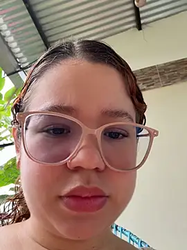 Lucyklein2022 online show from June 12, 2026, 2:59 pm