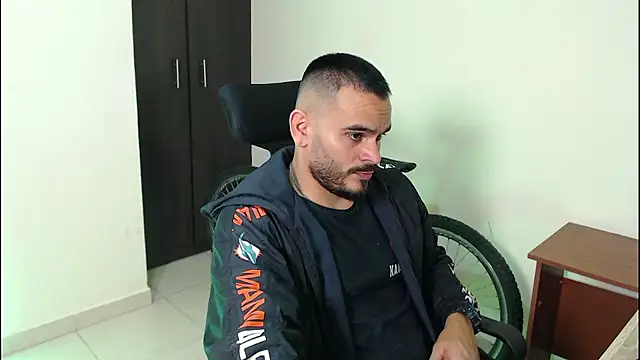 cowboyht online show from November 15, 2025, 7:07 pm