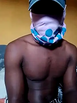 LULE37587001 online show from November 18, 2025, 11:35 am