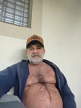 Peludo173317 online show from June 25, 2026, 6:46 pm