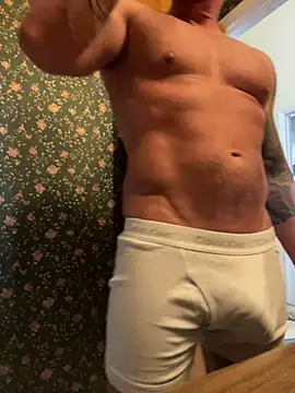 Snapshot of brettsworld1 chatting on March 20, 2025, 7:57 pm brettsworld1 online show from March 20, 2025, 7:57 pm