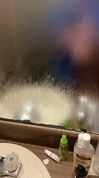 Snapshot of brettsworld1 chatting on December 31, 2024, 6:46 pm brettsworld1 online show from December 31, 2024, 6:46 pm