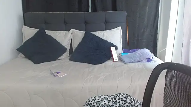 vaness weet online show from November 22, 2025, 8:40 pm