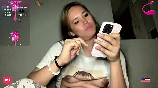 Snapshot of MeganTheRarest chatting on June 4, 2026, 3:38 pm MeganTheRarest online show from June 4, 2026, 3:38 pm
