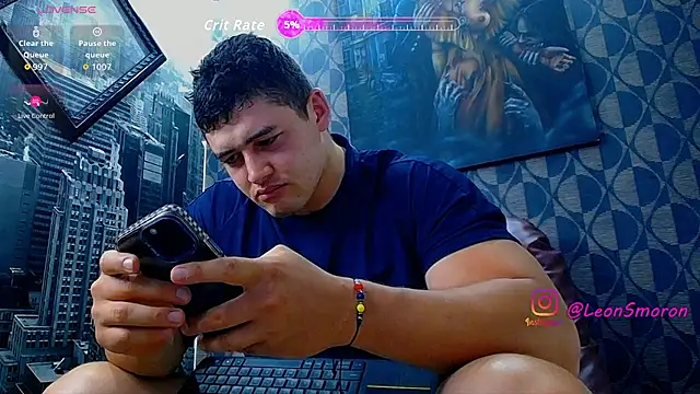 Leonsmoron online show from July 28, 2026, 12:40 am