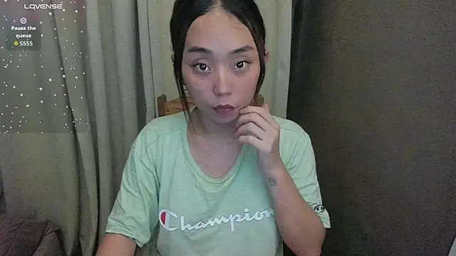 MissAyaCollins online show from October 17, 2025, 6:28 am