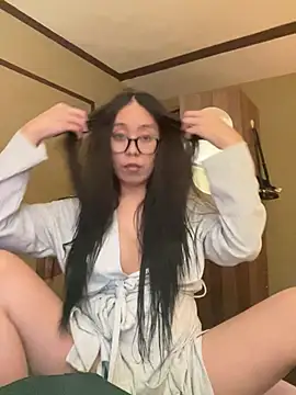 MissAyaCollins online show from June 1, 2026, 11:10 am