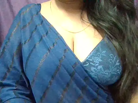 Roopshikha39 online show from November 9, 2025, 7:18 pm