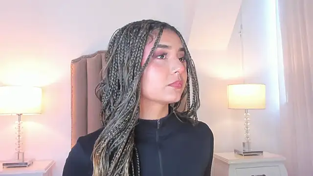 Snapshot of Emma_Torres__ chatting on February 14, 2026, 12:27 pm Emma Torres online show from February 14, 2026, 12:27 pm