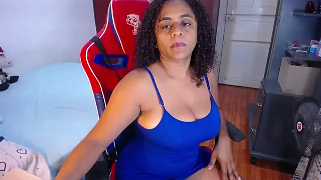 BellaKarla online show from March 8, 2026, 12:27 am