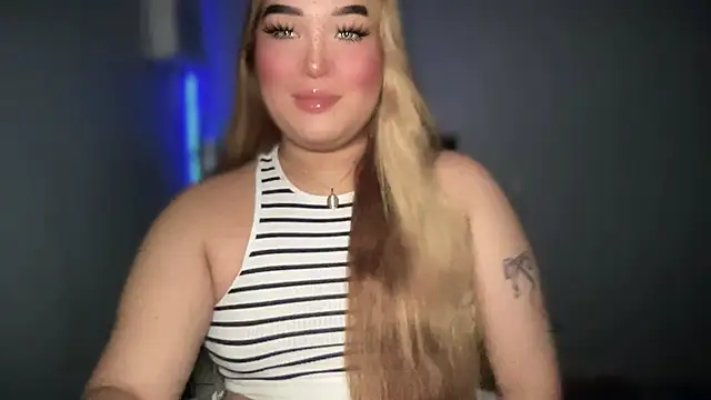 MissCataleyaxxx online show from September 14, 2025, 12:05 pm