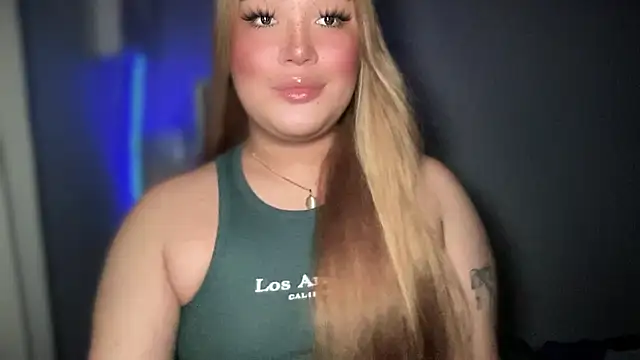 MissCataleyaxxx online show from September 23, 2025, 1:12 am