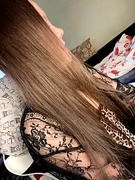 Var Kiss online show from October 6, 2025, 9:10 am