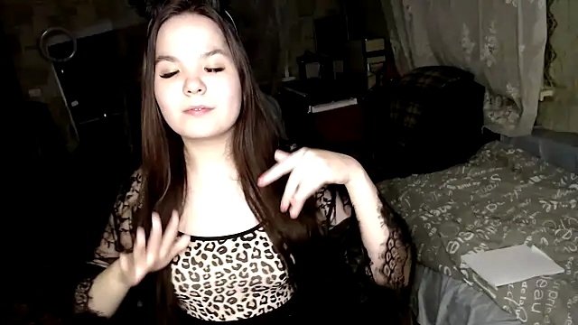 Var Kiss online show from February 26, 2025, 3:32 pm