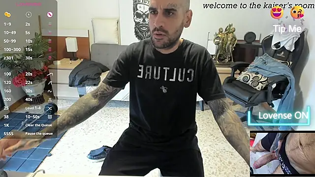 kaiser679  online show from April 24, 2026, 7:27 pm