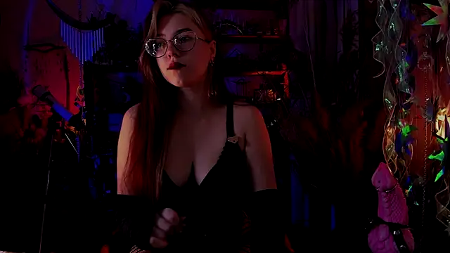 Scarlett Wanner online show from December 14, 2024, 6:41 pm