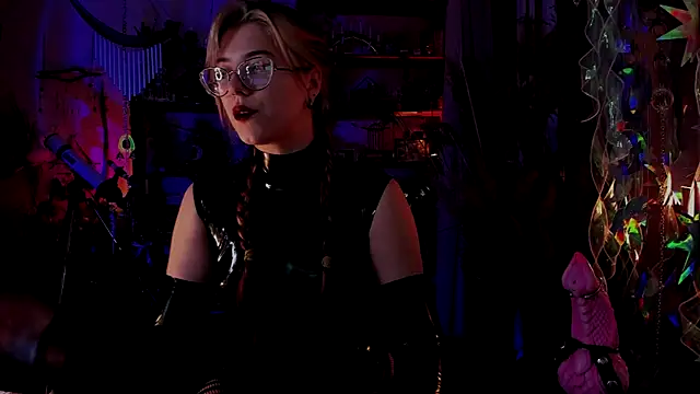 Scarlett Wanner online show from December 15, 2024, 7:42 pm