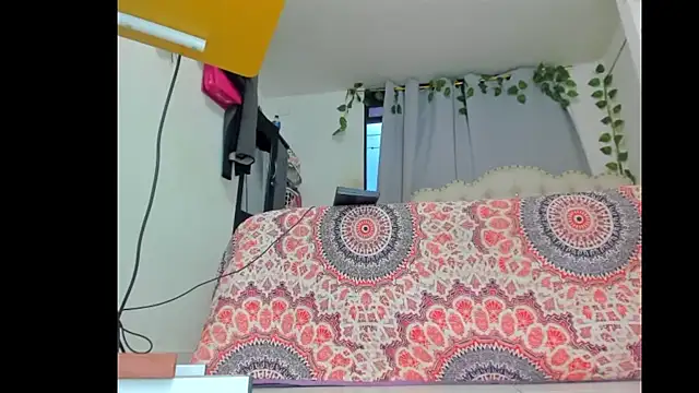 khalyn jenner online show from November 26, 2025, 10:32 pm