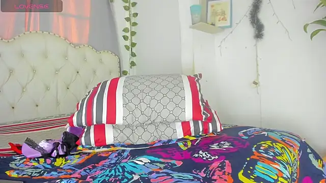 khalyn jenner online show from September 12, 2025, 10:20 pm