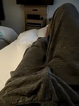 kiam471 online show from September 10, 2025, 9:03 pm