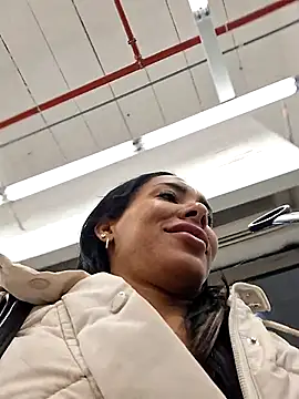 Doll Loren online show from October 18, 2025, 2:08 pm