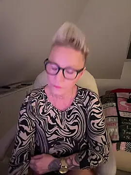 German Milf online show from January 8, 2026, 2:12 pm