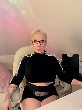 Snapshot of German_Milf chatting on March 8, 2026, 2:09 pm German Milf online show from March 8, 2026, 2:09 pm