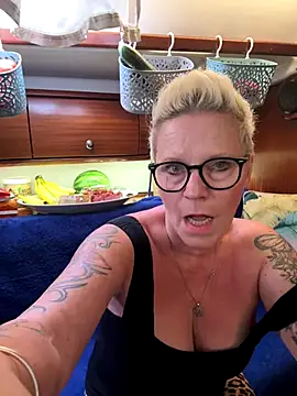 German Milf online show from September 24, 2025, 10:22 am