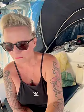 German Milf online show from September 25, 2025, 12:55 pm