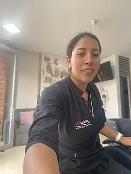 daniela henao online show from March 11, 2026, 5:40 pm