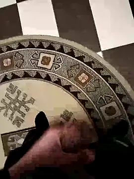 Florinpapy98 online show from February 5, 2026, 6:37 pm