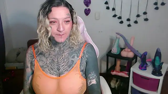 SLOPPYTITSS online show from July 7, 2026, 10:41 am