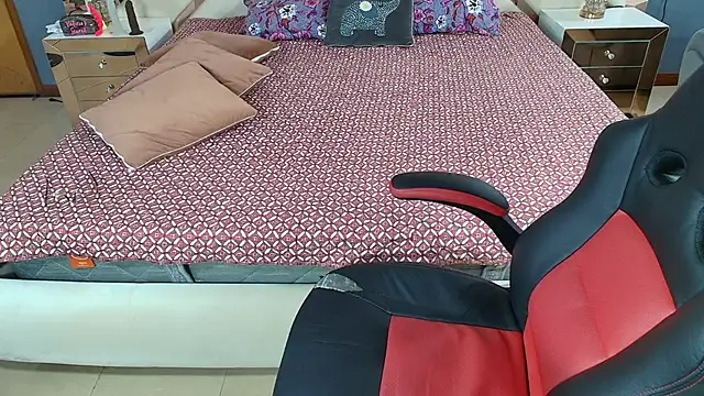 Snapshot of NaughtyAnaa chatting on March 7, 2025, 12:48 am NaughtyAnaa online show from March 7, 2025, 12:48 am